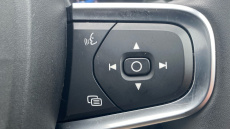 Volvo XC40 2.0 B4P Ultra Dark 5dr Auto Petrol Estate